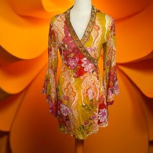 Aurobelle Wrap Mini Dress Orange gold
Floral long bell sleeves size small beads